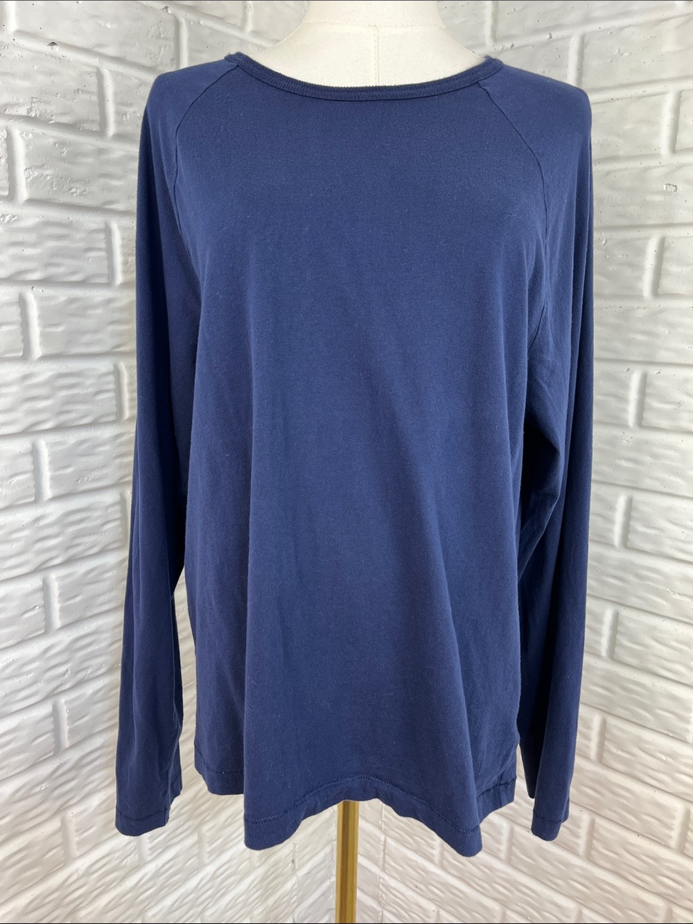 UGG 100% COTTON LONG SLEEVE CREW NECK T SHORT NAVY BLUE SZ SM